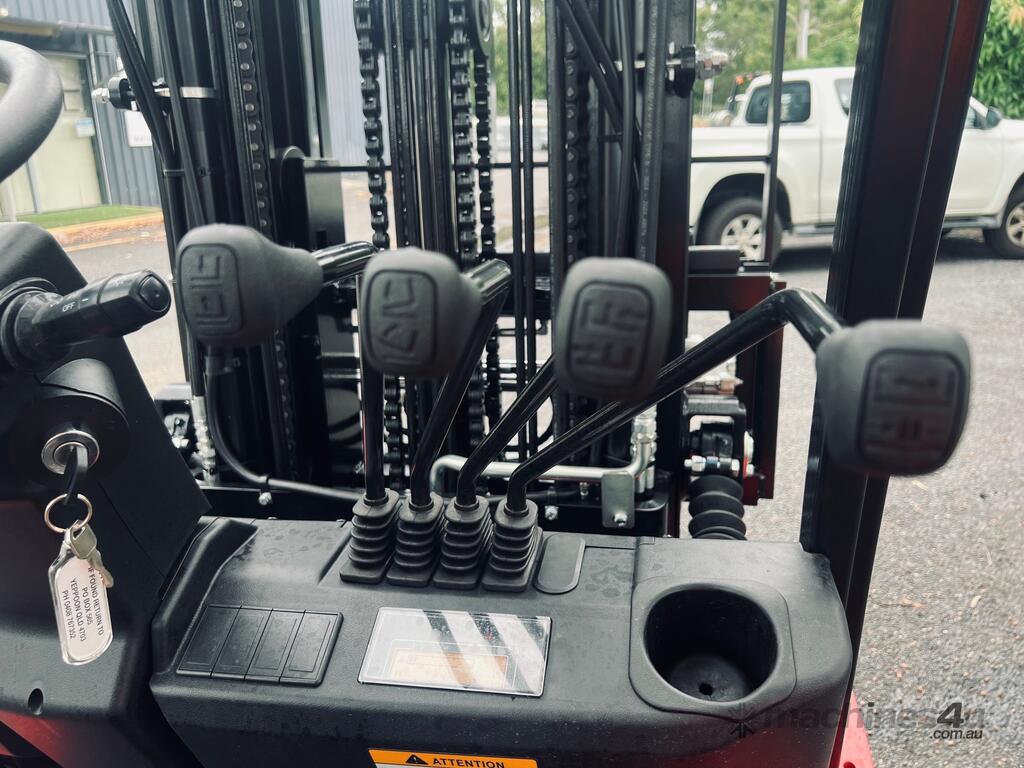 New Diesel Forklift